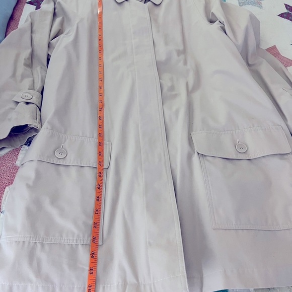 London Fog Limited Edition Trench Coat With Detachable Lining - Picture 9 of 9